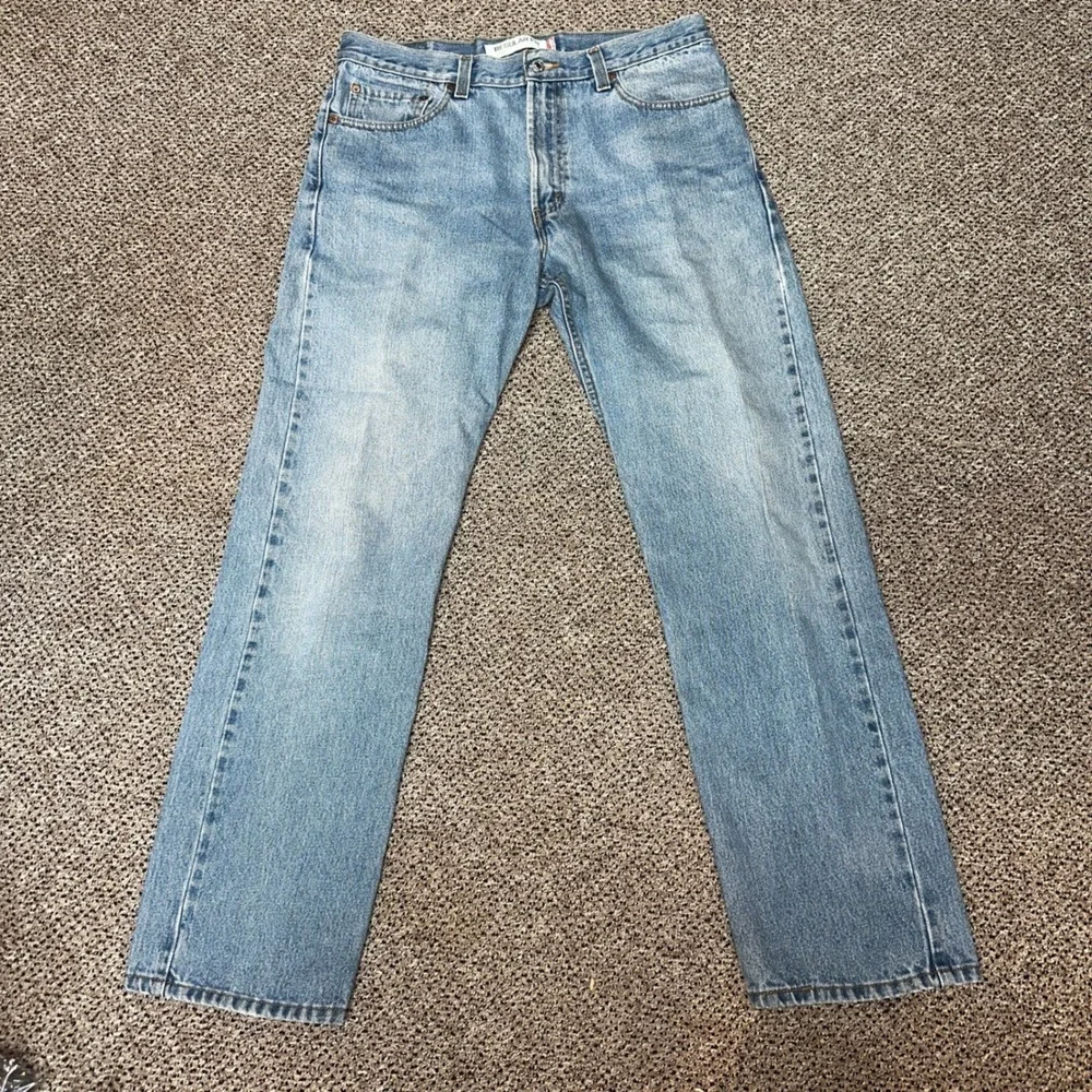 Levis 505 Regular Fit Jeans Mens 34x32 Medium Wash Blue Straight Leg Denim